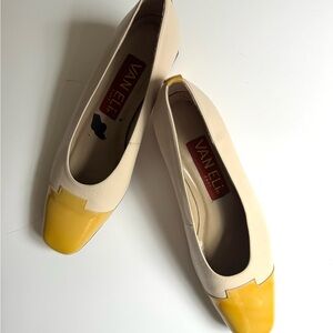 Van Eli Women's Cream and Yellow Heels